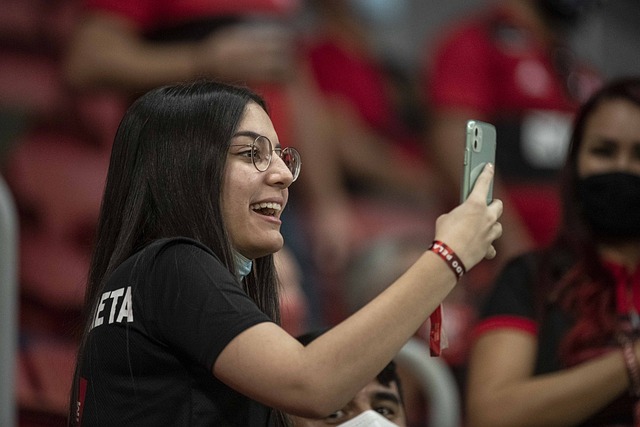 韩媒爆料：将在明年LCK杯中试点“教练语音”