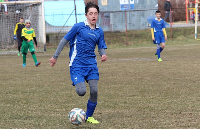 官方：26年1月起，德甲、德乙球场内将显示实际补时时长