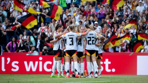 费兰：不是每天都能上演帽子戏法，我要让教练“头疼”